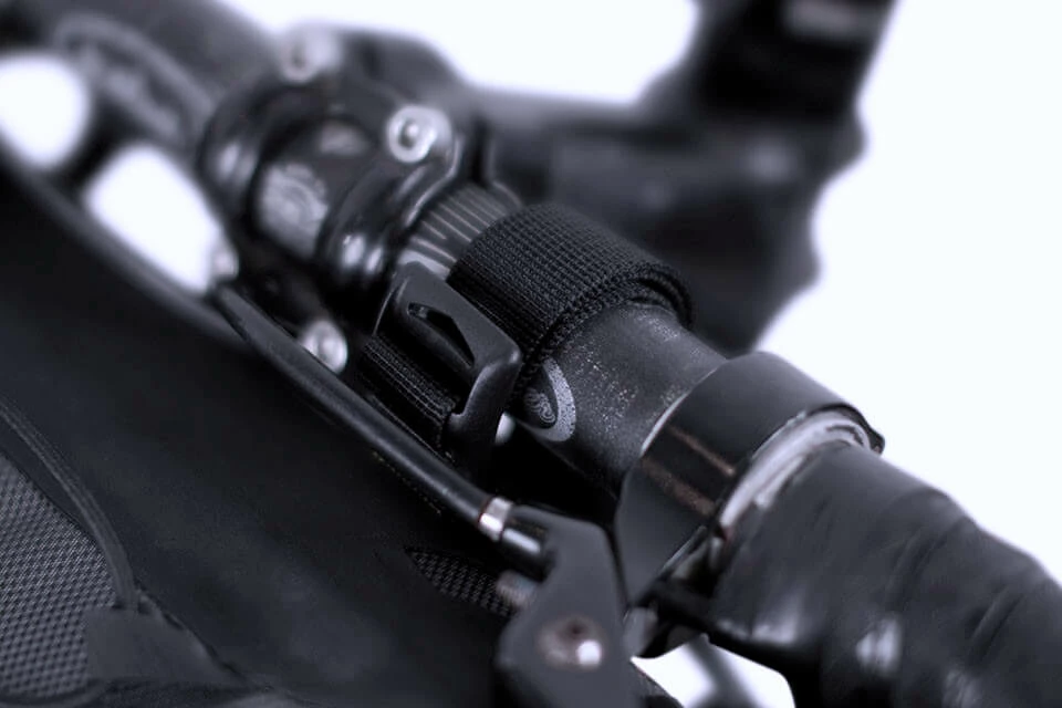 Luggage & Bike-Packing Bags Apidura Expedition Handlebar Pack 6 Luggage & Bike-Packing Bags Apidura Expedition Handlebar Pack