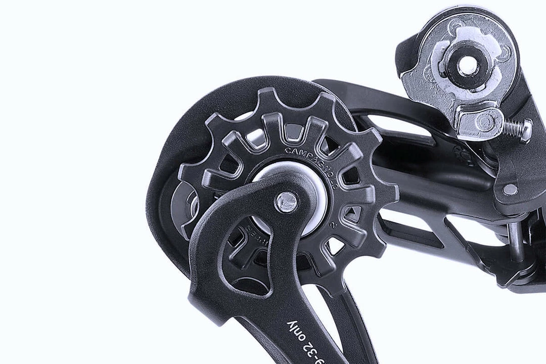 Campagnolo Centaur 11-Speed Rear Derailleur 2 Campagnolo Centaur 11-Speed Rear Derailleur