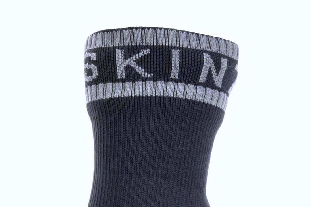 Clothing Accessories Sealskinz Waterproof All Weather Cycle Oversock 7 Clothing Accessories Sealskinz Waterproof All Weather Cycle Oversock