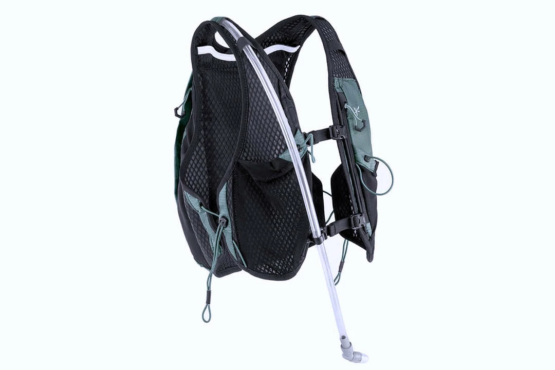 Cycling Essentials Apidura Racing Series Hydration Vest 1 Cycling Essentials Apidura Racing Series Hydration Vest