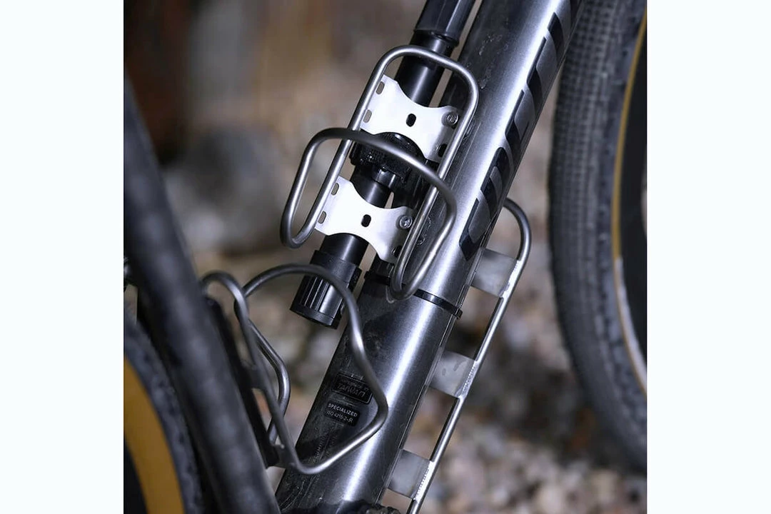 Cycling Essentials King Cage Side Loader Bottle Cage 3 Cycling Essentials King Cage Side Loader Bottle Cage